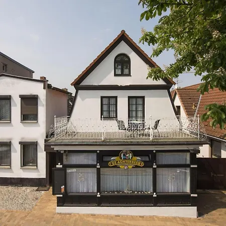 Warnemunder Stube In The 